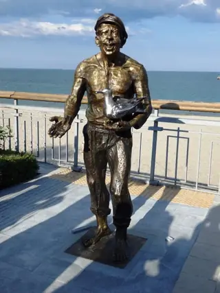 Паметник на Петьо Пандира - Бургас