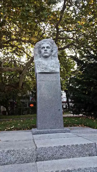 Паметник на Васил Левски - Сандански