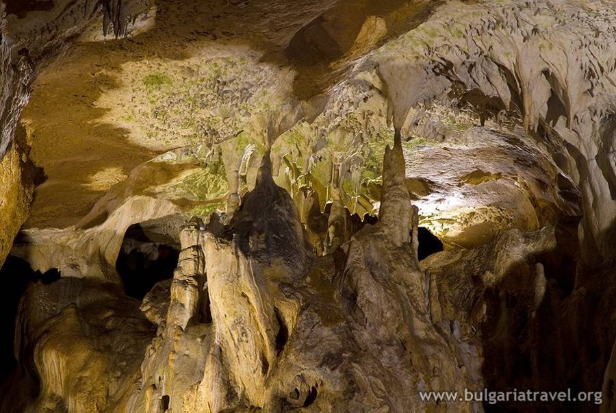 Пещера "Бачо Киро"