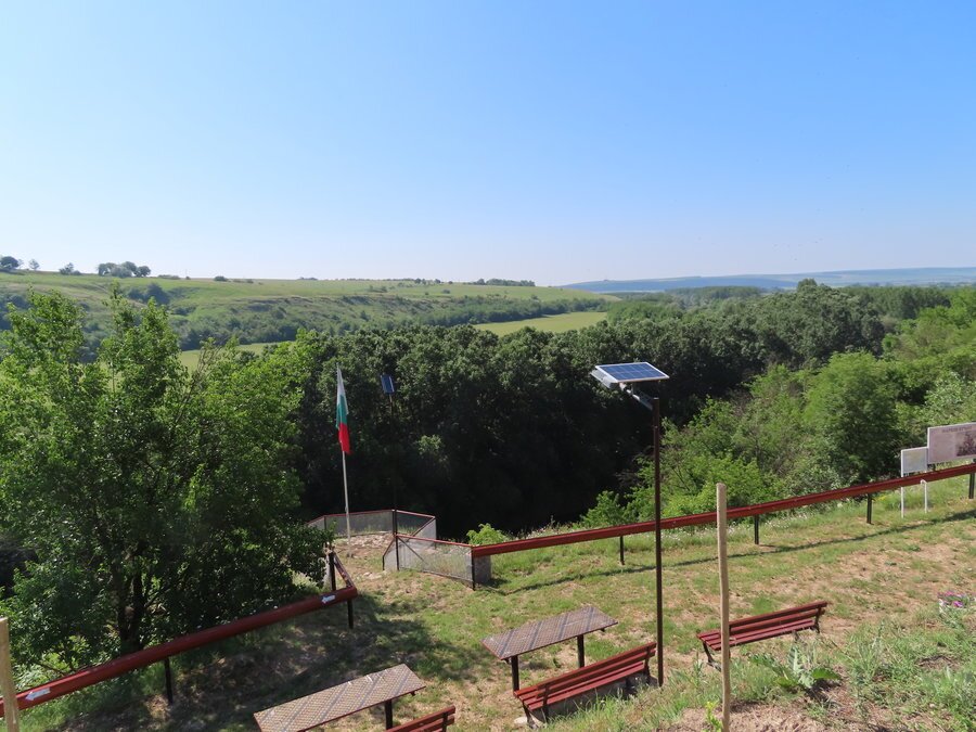 Марков кръст - с.Джулюница