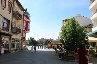 Главната пешеходна улица "Дунавска" - Лом