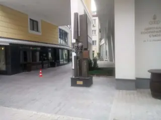 Паметник на основоположниците на кооперативното движение - София