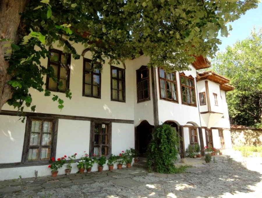 Художествена галерия - Жеравна