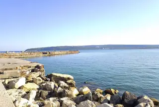 Първа буна (Варна)