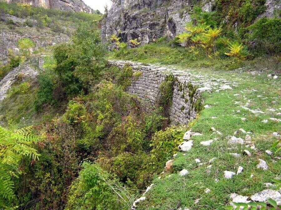 Праисторическо пещерно селище Самуилица — снимка