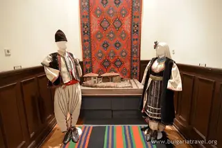 Институт за етнология и фолклористика с Етнографски музей - София