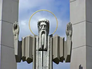 Паметникът на Свети Иван Рилски - Раднево