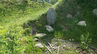 Кромлех в Чолакова могила - Старо Железаре