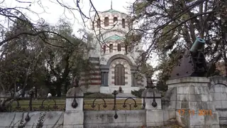 Мавзолей-параклис "Св. Георги Победоносец" - Плевен