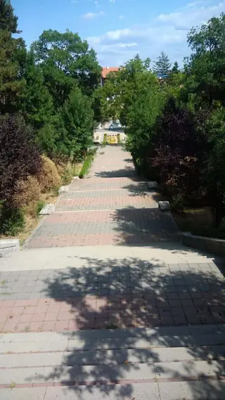 Парк "Двореца" - Велинград