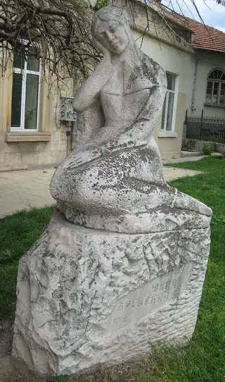 Паметник на Юлия Вревска - Бяла