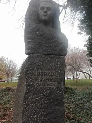 Паметник на Борис Калчев - Силистра