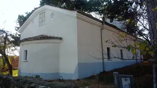 Храм "Св. Атанасий" - с. Оряховица