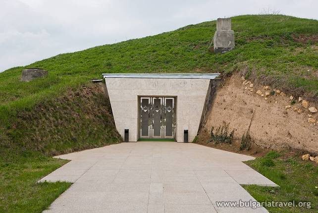 Историко-археологически резерват "Сборяново"