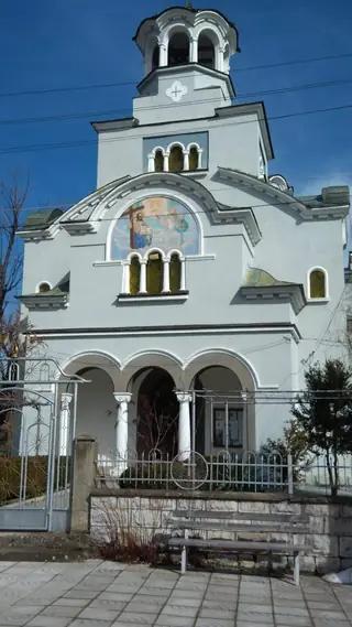 Храм “Света Троица” - Ябланица