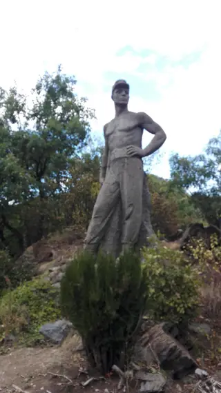 Паметник на трудовака