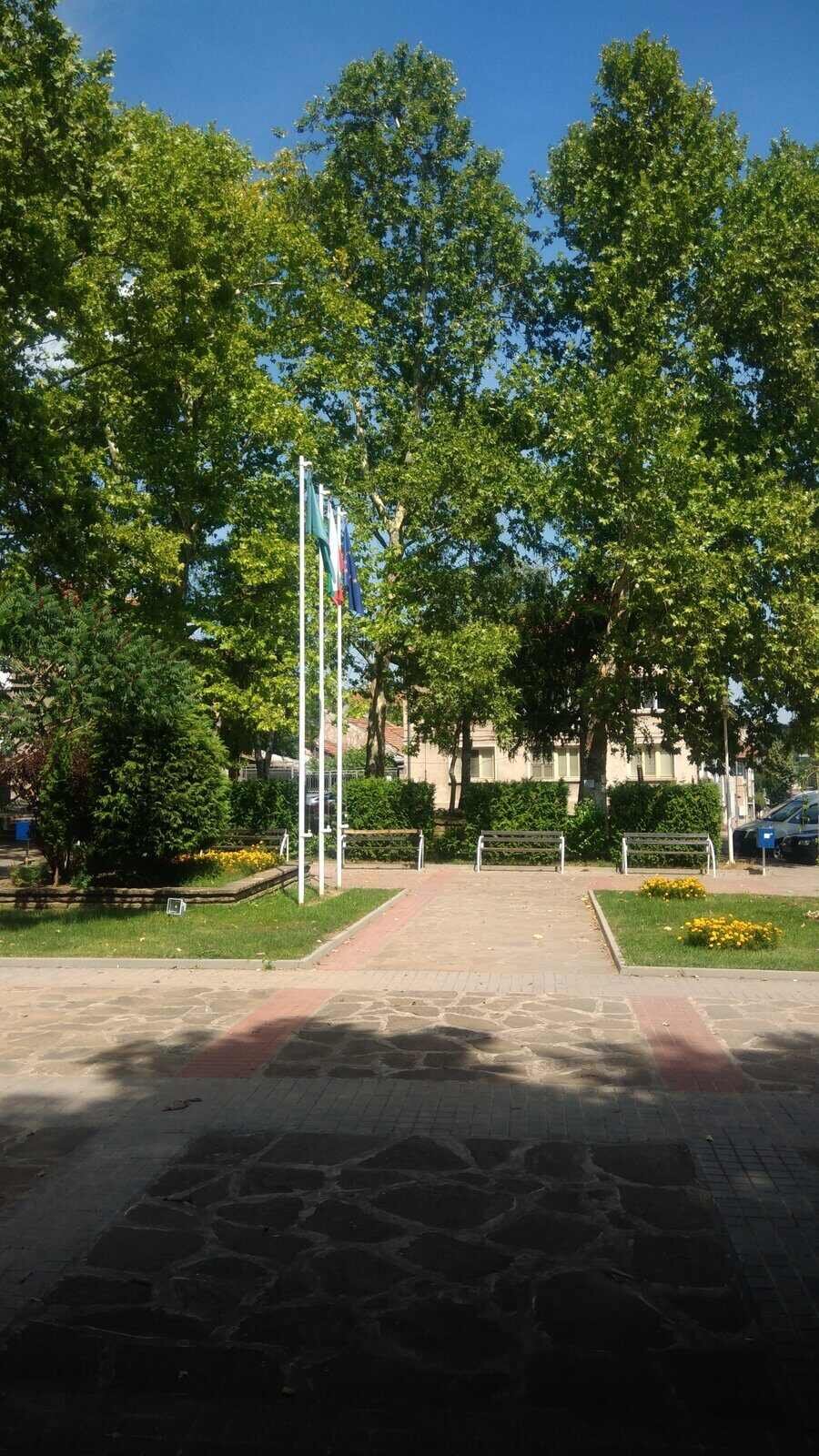 Площад "Освобождение" - Дряново