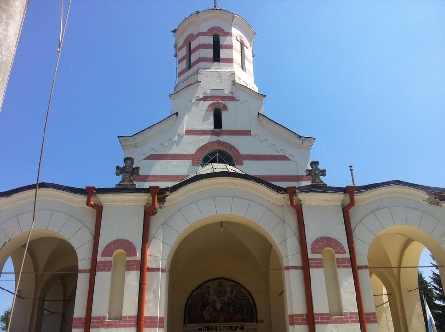 Храм "Свето Успение Богородично" - Батак