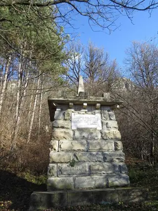 Паметник на Христо Кърпачев