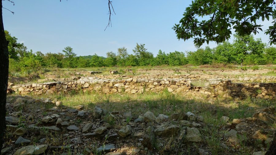 Тракийски емпорион - Кръстевич