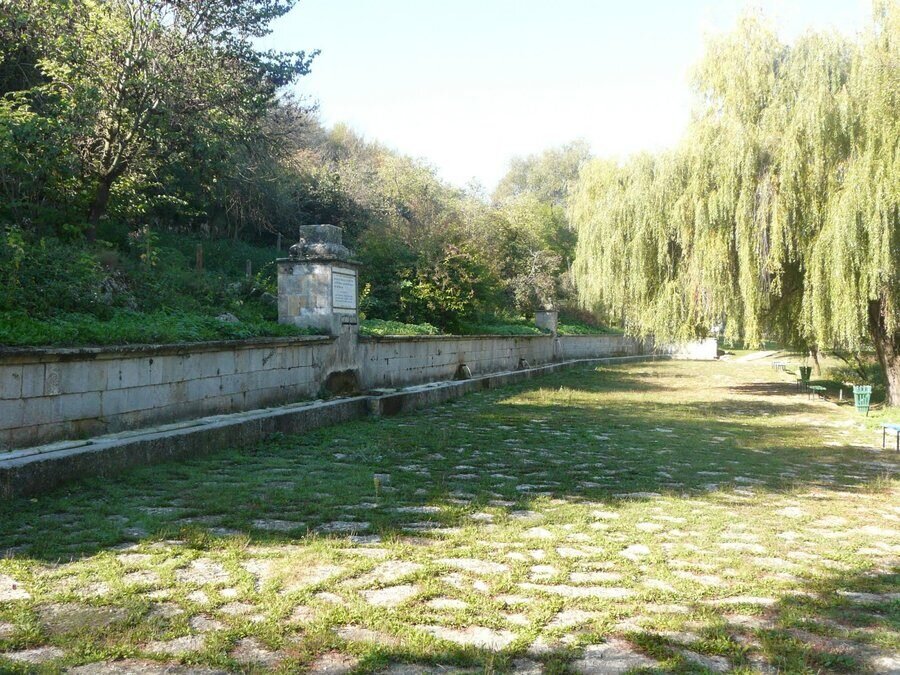 Паметник-чешма - Кайнарджа