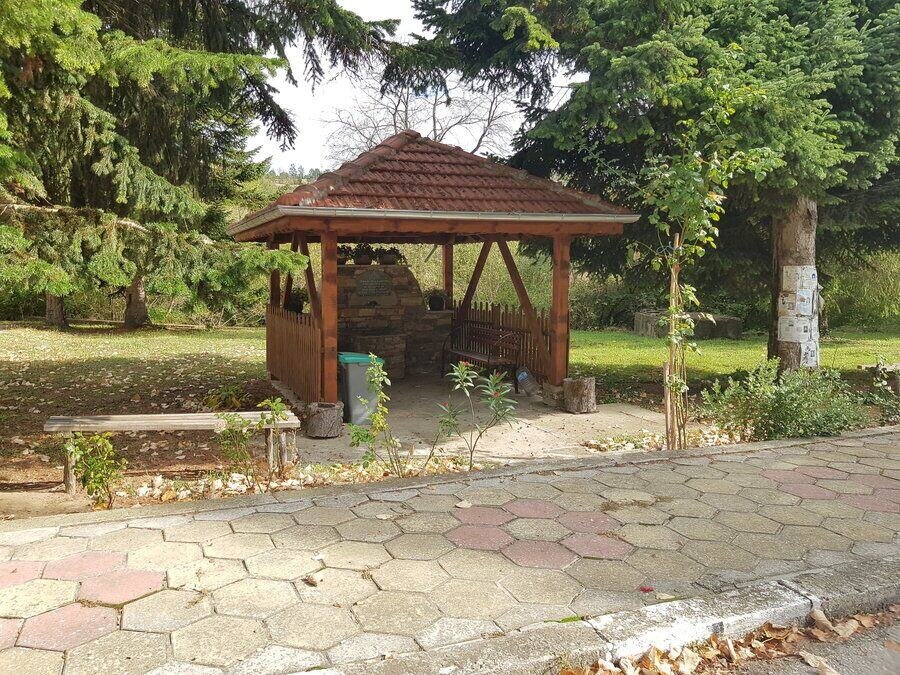 Чешма в памет на родовете български - с. Млечево