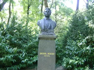 Паметник на Васил Левски - Варна