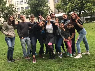 Младежки театър "Драмеди"