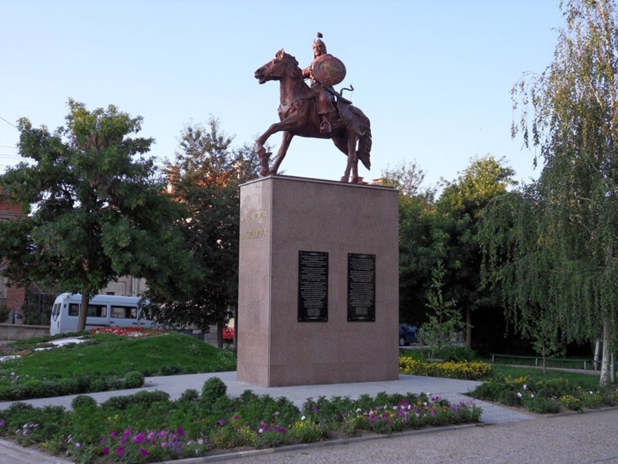 Паметник на Хан Аспарух - Стрелча