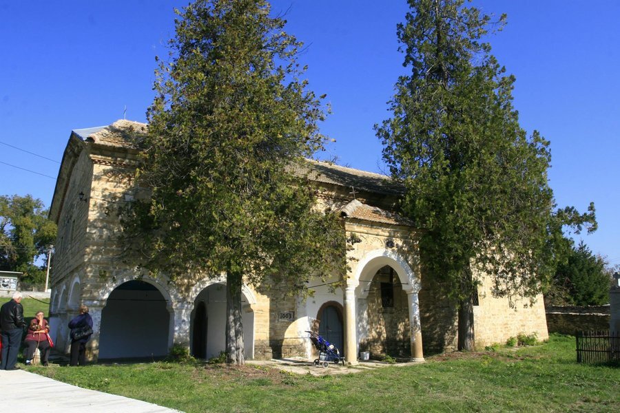 Църква "Св. Димитрий" - Горна Липница