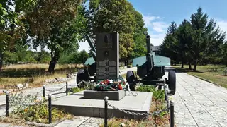 Паметник на загиналите за родината от Земенска община - Земен