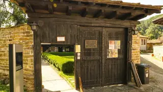 Музей на резбарското и етнографското изкуство - Трявна