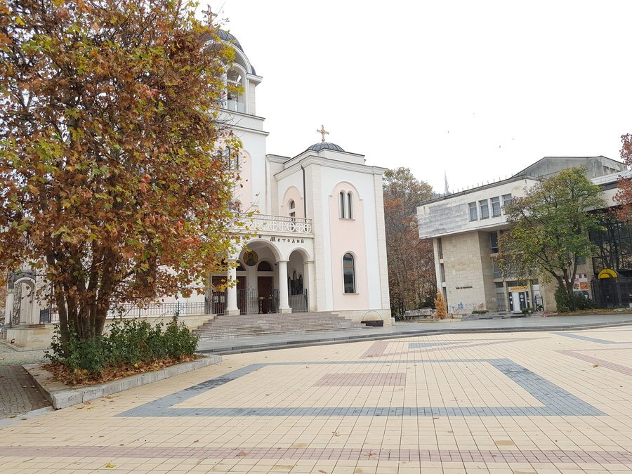 Площад "Свобода" – Ловеч