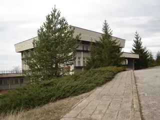 Народна астрономическа обсерватория и планетариум - Габрово