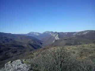 Връх "Гарванов камък"