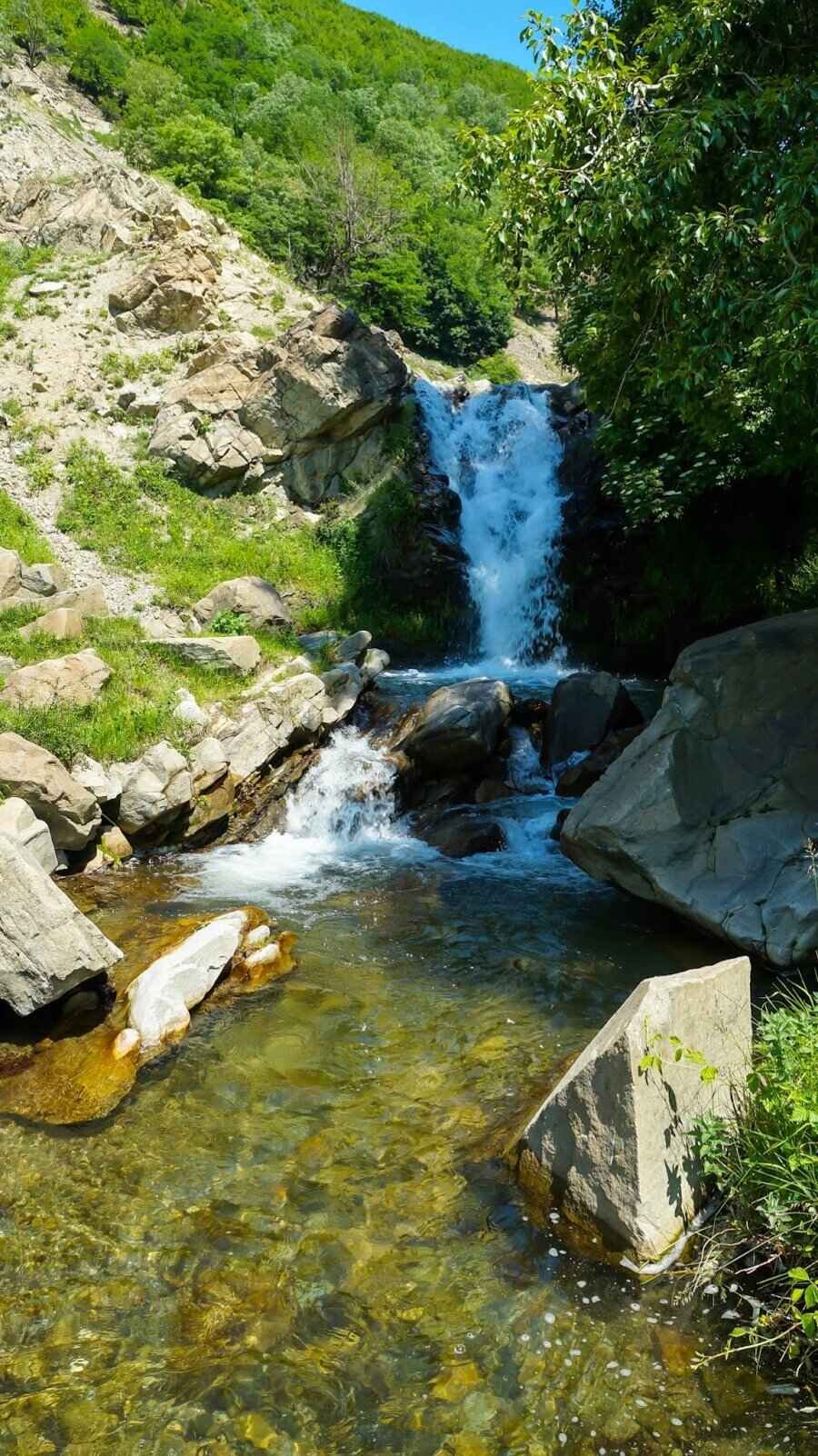 Водопад на Златишка река