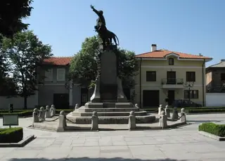 Паметник на Васил Левски - Карлово