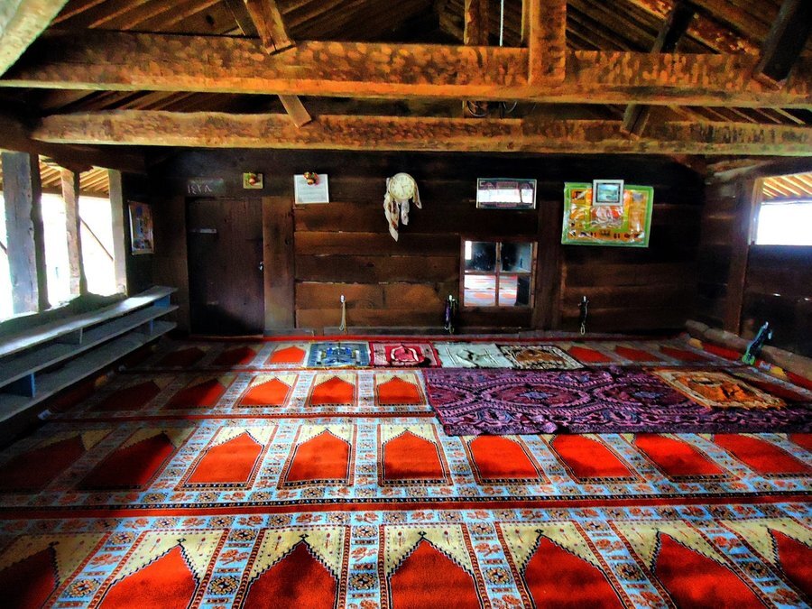 Дървената джамия - Подкова