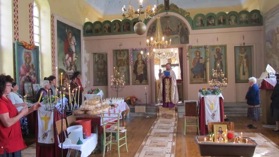 Църква "Света София" - с.Безмер