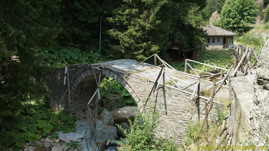 Старинен мост - Стойките