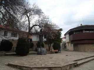 Паметник на Колю Фичето - Дряново