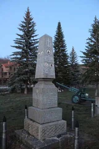 Паметник на загиналите воини - с.Косача