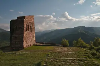 Паметник "Септемврийци 1923 г." - Гара Лакатник