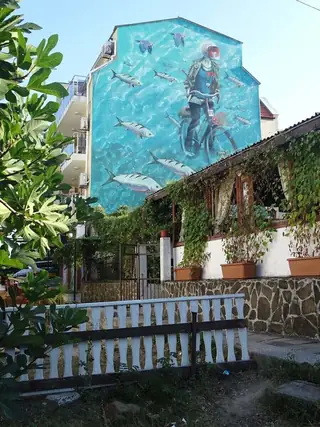 Графит "Момиче с колело" - Ахтопол