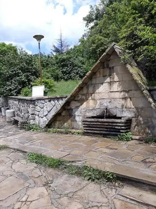 Чешма на долна лифтена станция - Сливен