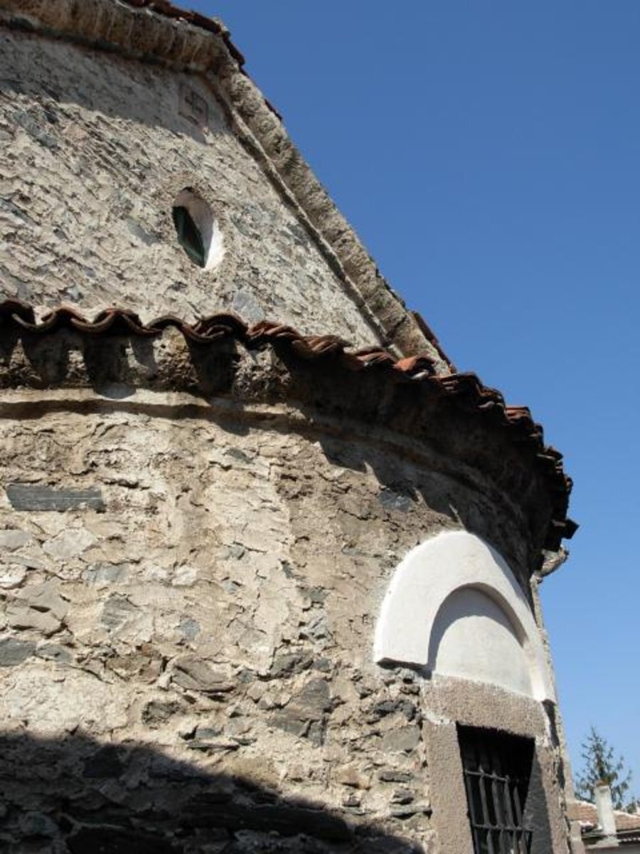 Църква "Успение Богородично" - Ветрен дол