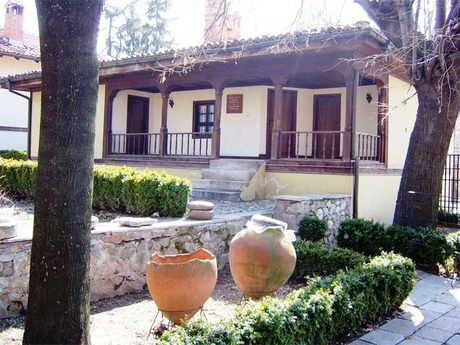 Джуновата къща-музей - Панагюрище