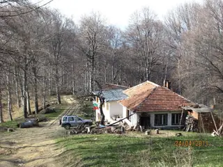 Хижа "Сакарджа"