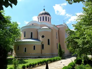 Катедрален храм "Свети Апостоли" - Враца