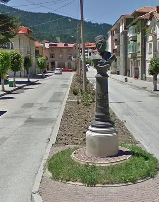 Паметник на Капитан Петко Войвода - Чепеларе